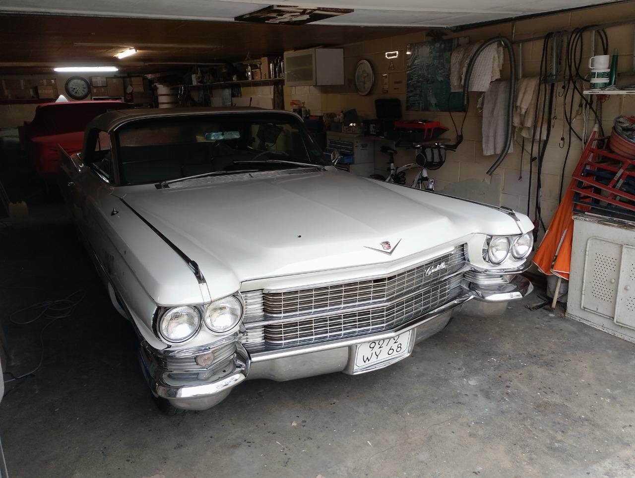 CADILLAC Coupé de Ville - 1963 LesAnciennes.com