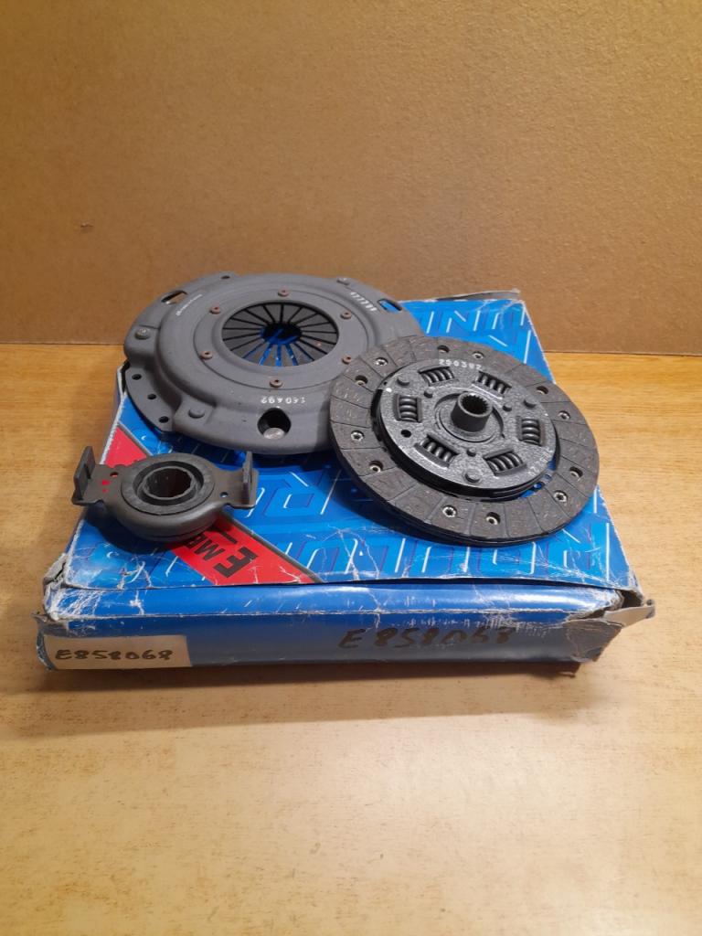 Kit Embrayage Fiat Uno Diesel LesAnciennes.com