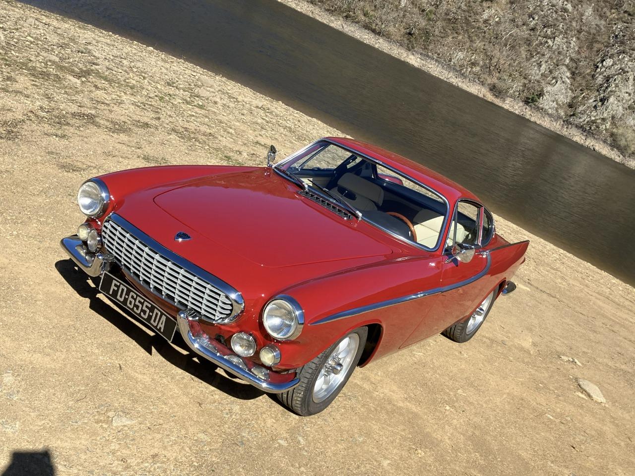 VOLVO P1800 Jensen - 1963 LesAnciennes.com