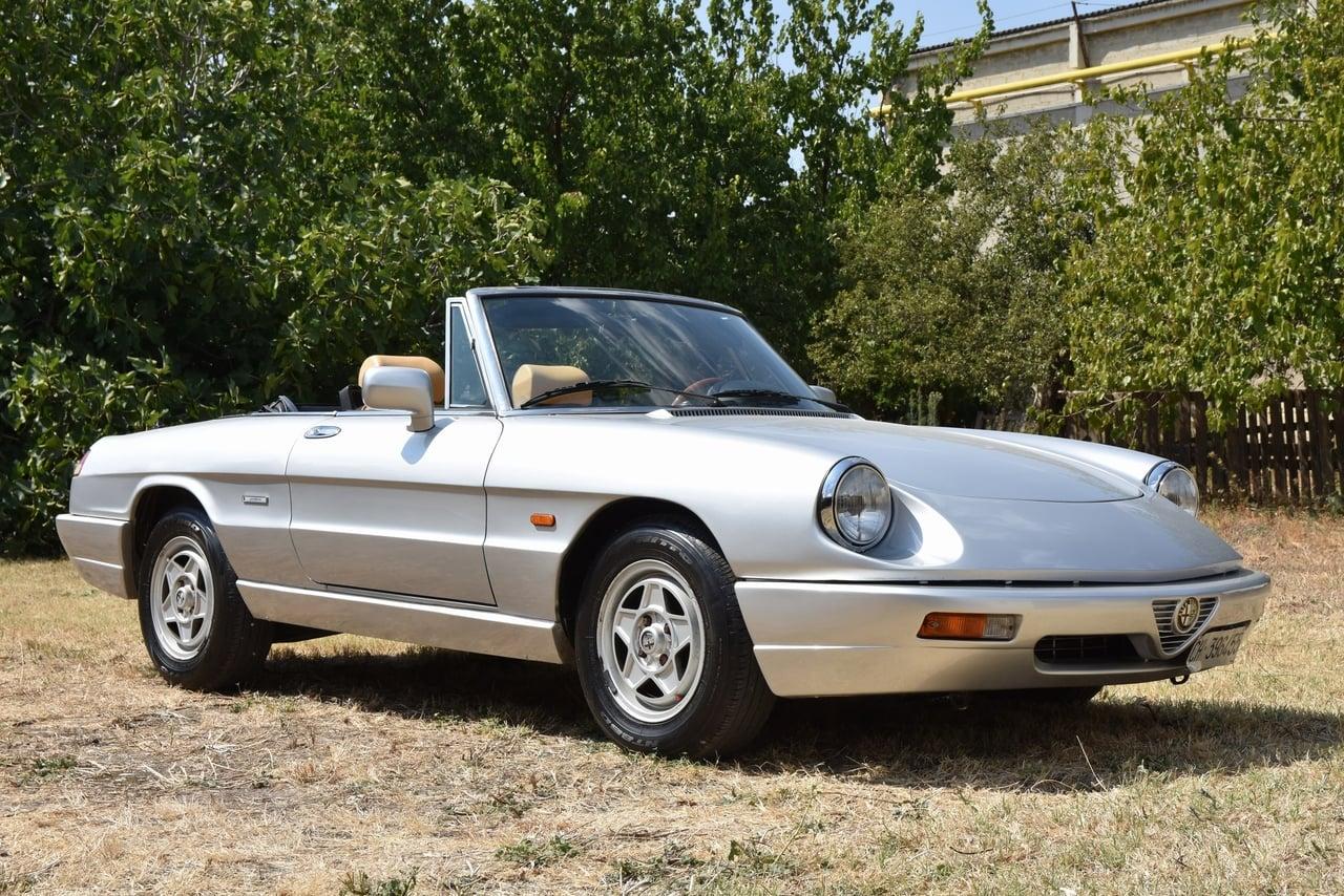 1990 Alfa Romeo Spider 1600 LesAnciennes.com