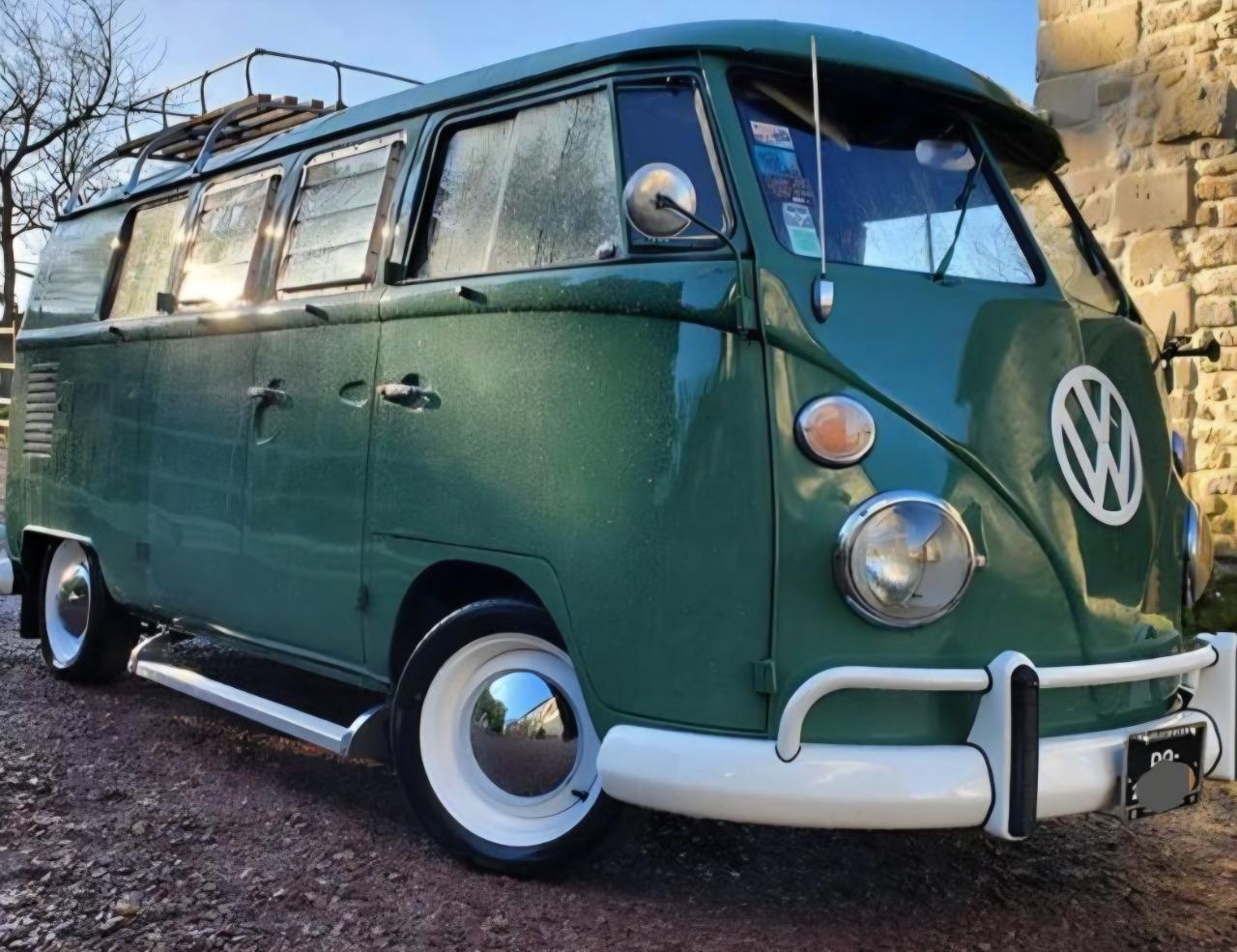 VOLKSWAGEN Combi - 1966 LesAnciennes.com