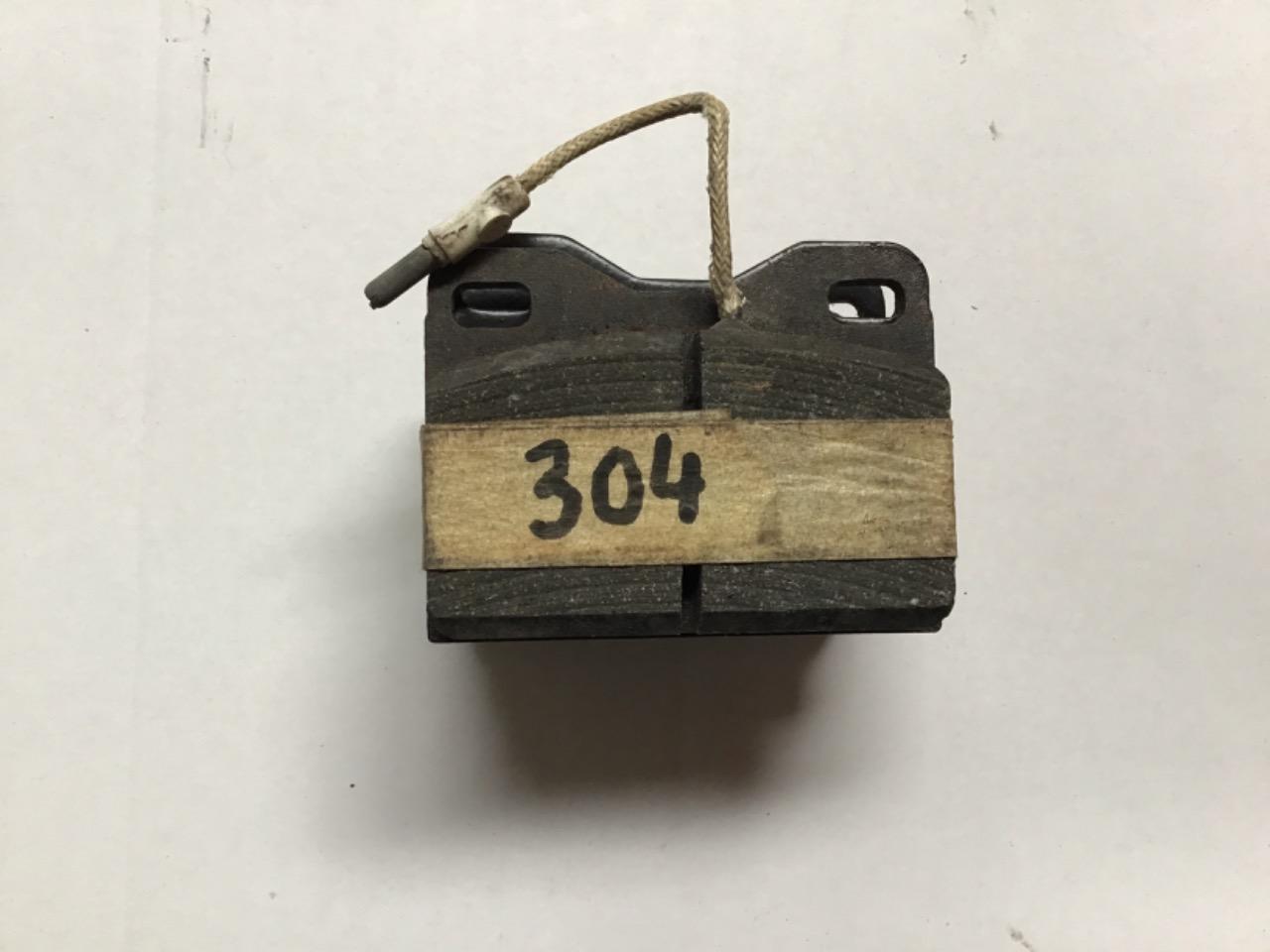 PLAQUETTES FREINS PEUGEOT 304/104/305 TALBOT LesAnciennes.com