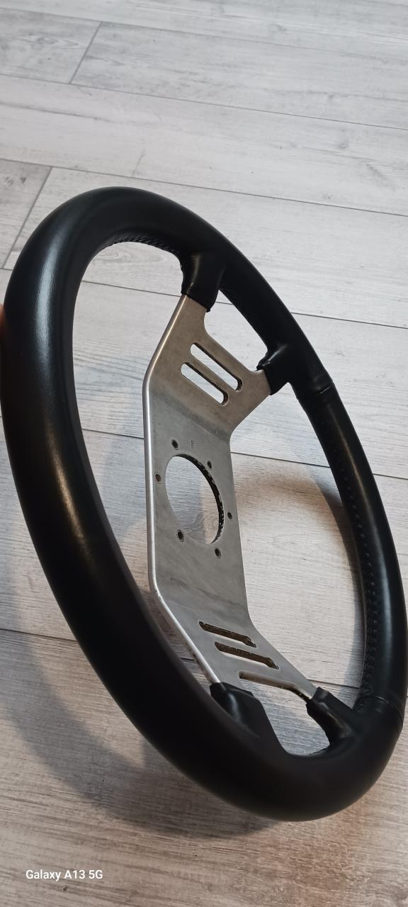 Volant cuir neuf RENAULT Fuego/ r11/r18/turbo/gtx LesAnciennes.com