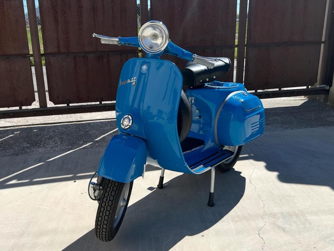 VESPA GTR VNL2T - 1975 LesAnciennes.com