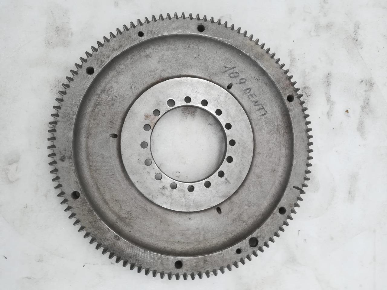 Volant moteur Maserati Mistral LesAnciennes.com