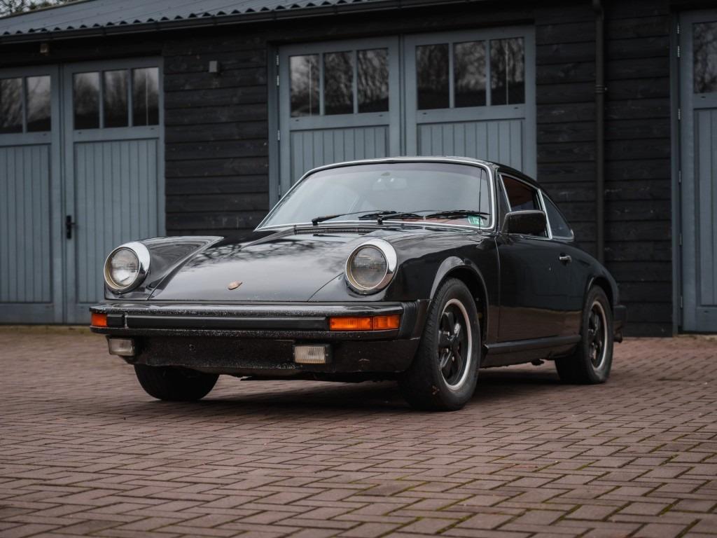 PORSCHE 911 - 1977 LesAnciennes.com
