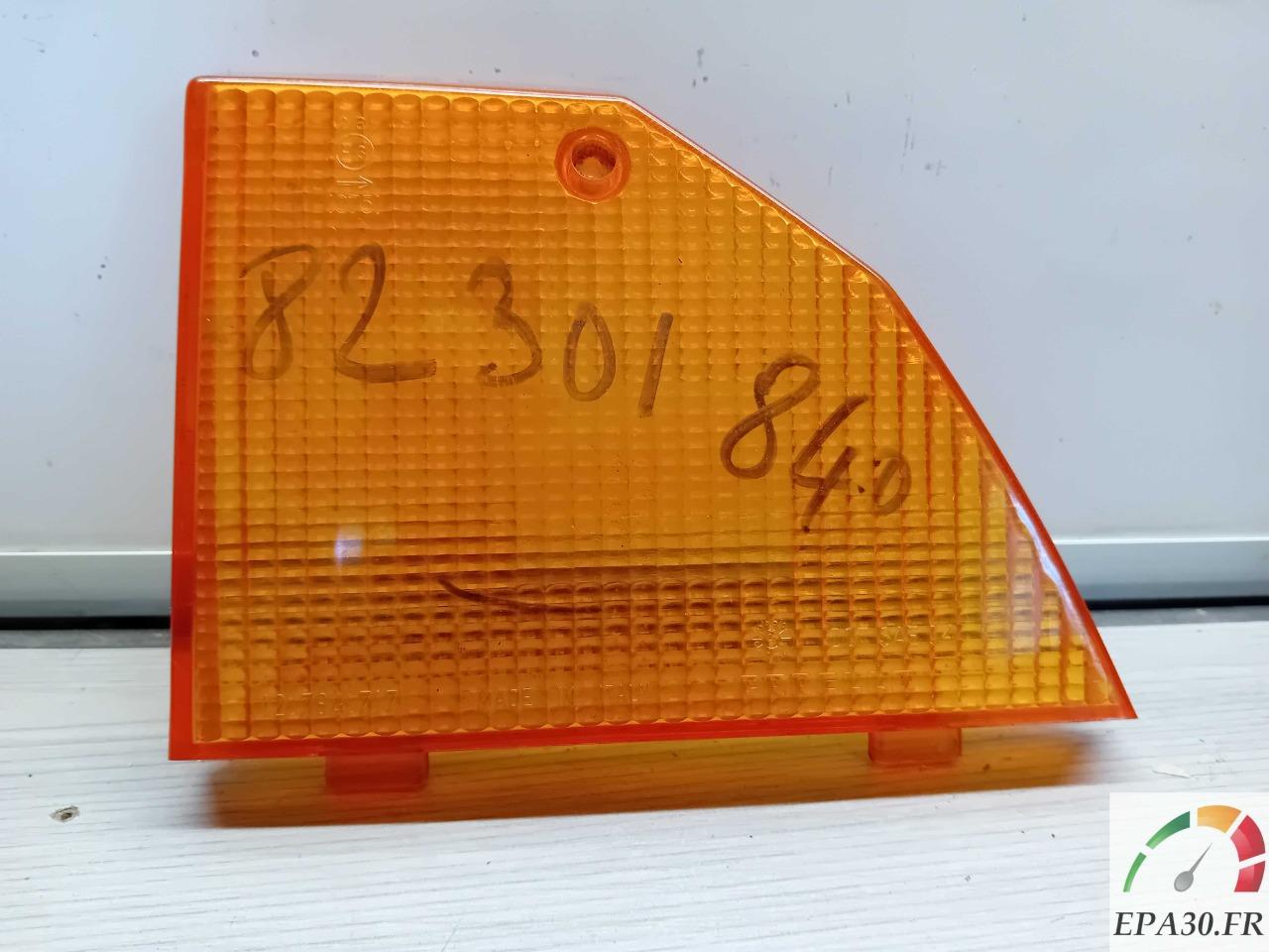 82301840 CABOCHON FEU CLIGNOTANT LANCIA BETA LesAnciennes.com