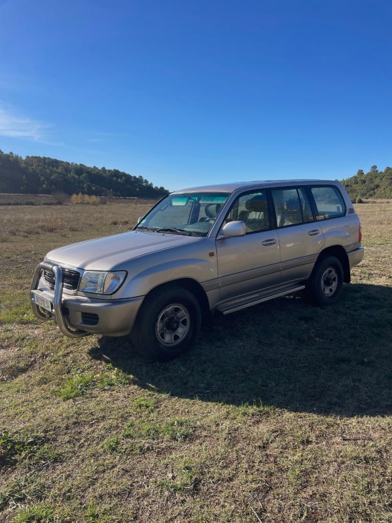 TOYOTA Land Cruiser - 1999 LesAnciennes.com