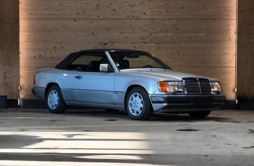 MERCEDES 300 CE Cabriolet W 124 - 1993 LesAnciennes.com