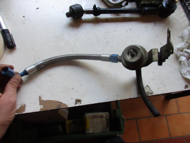 Tuyau conduite de carburant Ferrari 348/Mondial T LesAnciennes.com