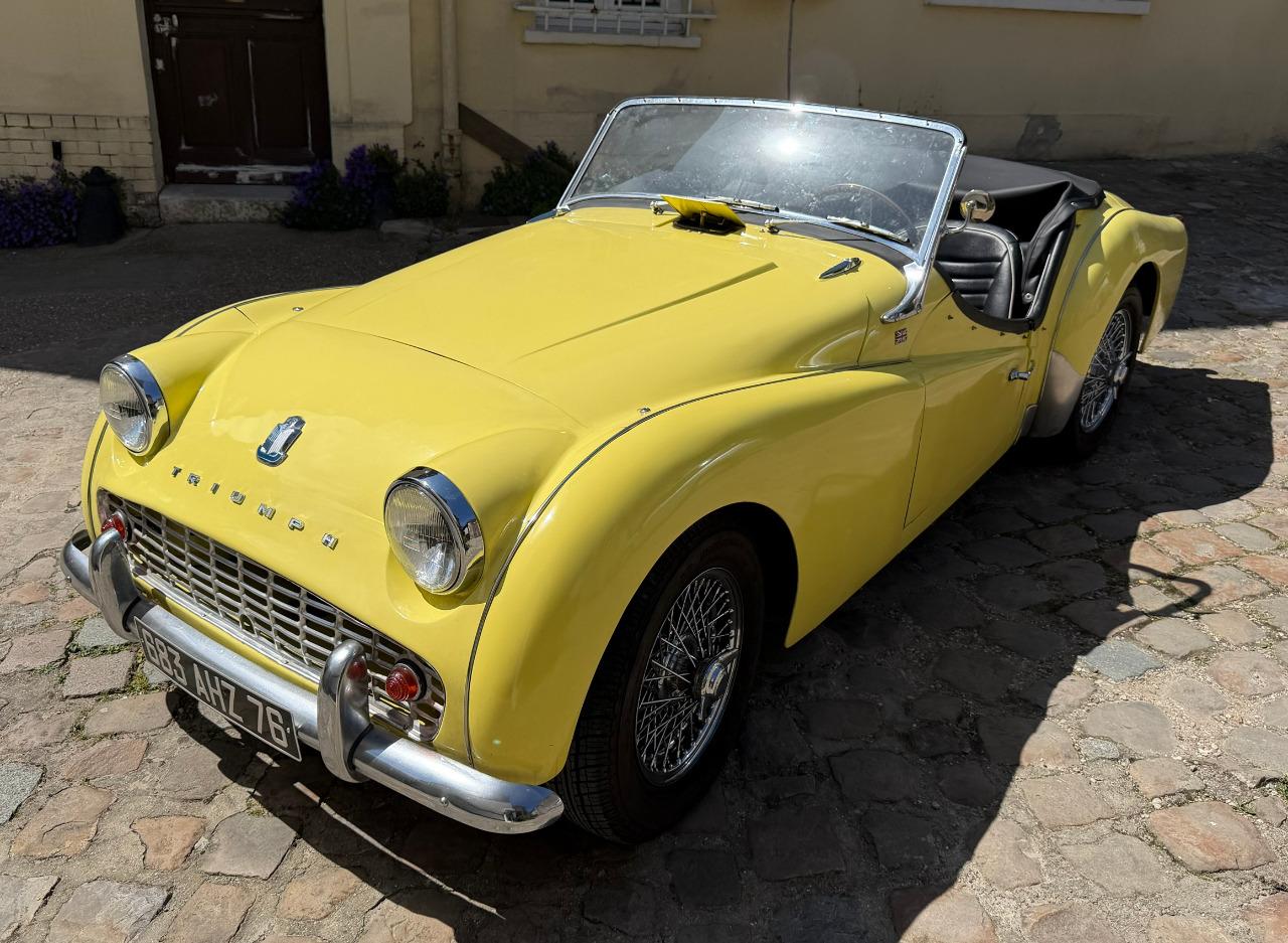TRIUMPH TR3A - 1961 LesAnciennes.com