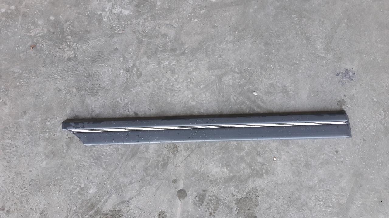 Baguette de porte RENAULT 21 (R21) LesAnciennes.com