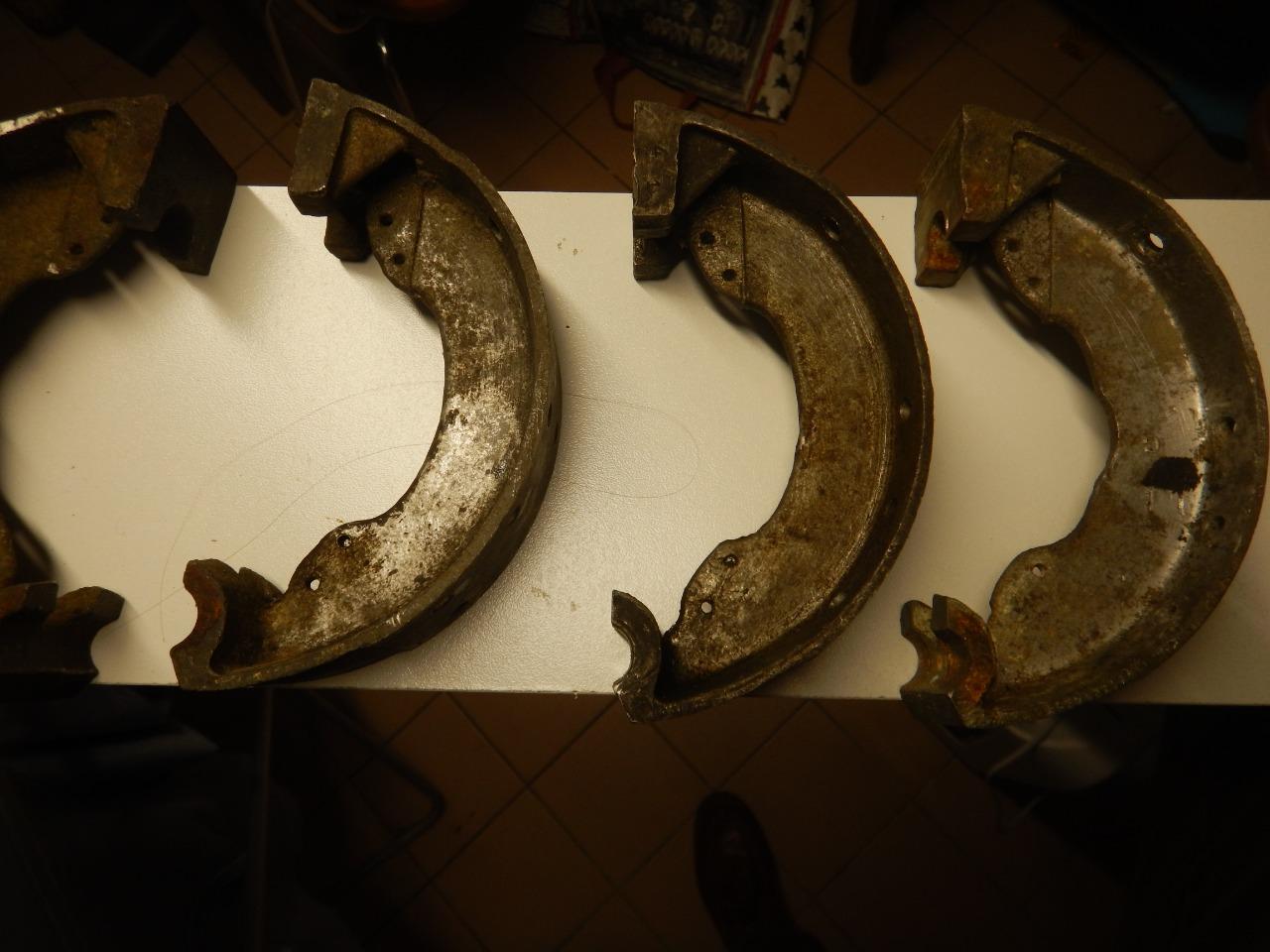 Machoires de frein CITROEN 5HP 5cv trefle LesAnciennes.com