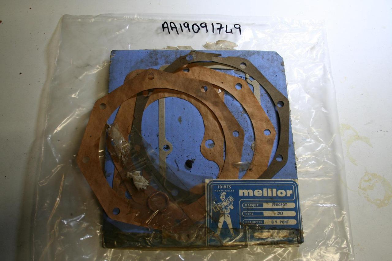 Pochette joints PEUGEOT 203 ref: 1749 LesAnciennes.com