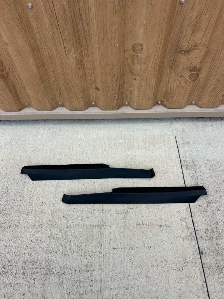 Baguettes arrière PORSCHE 911 Serie G 2.7 s targa LesAnciennes.com