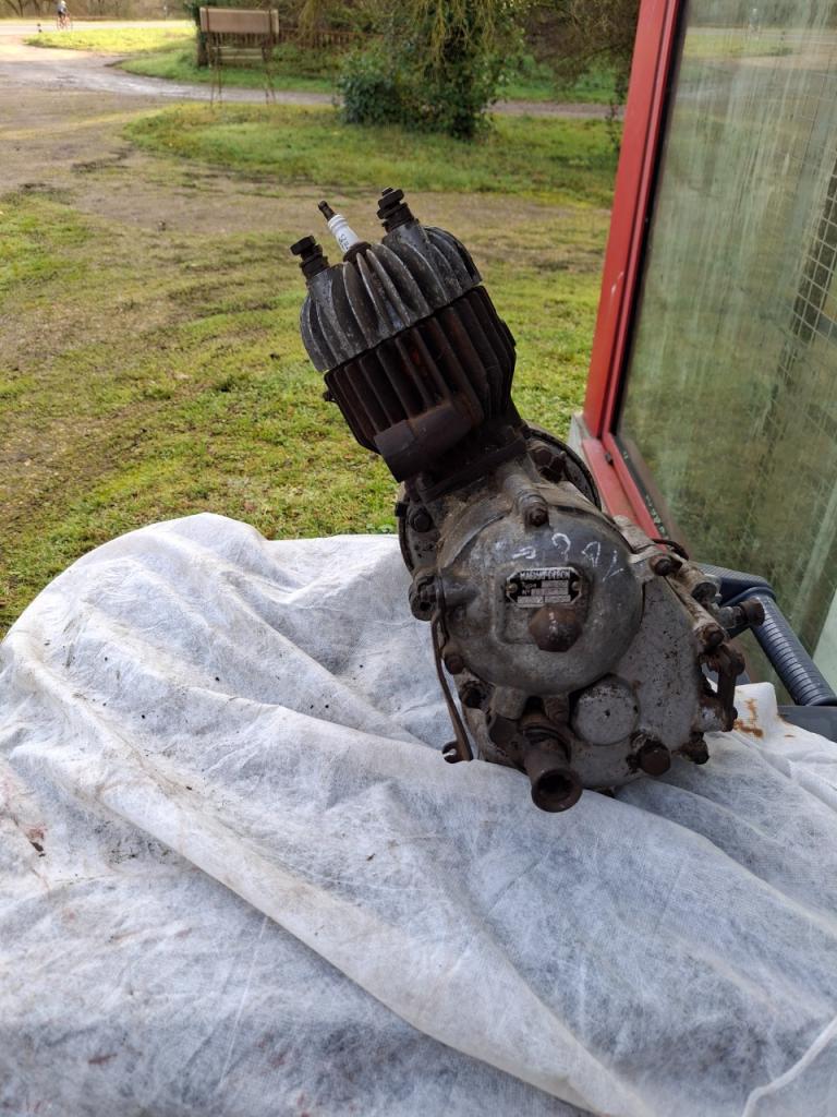 Moteur MAGNAT DEBON S25 LesAnciennes.com