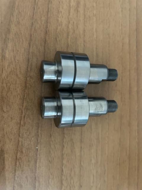 Pivots de distribution pour Maserati Indy, Ghibli LesAnciennes.com