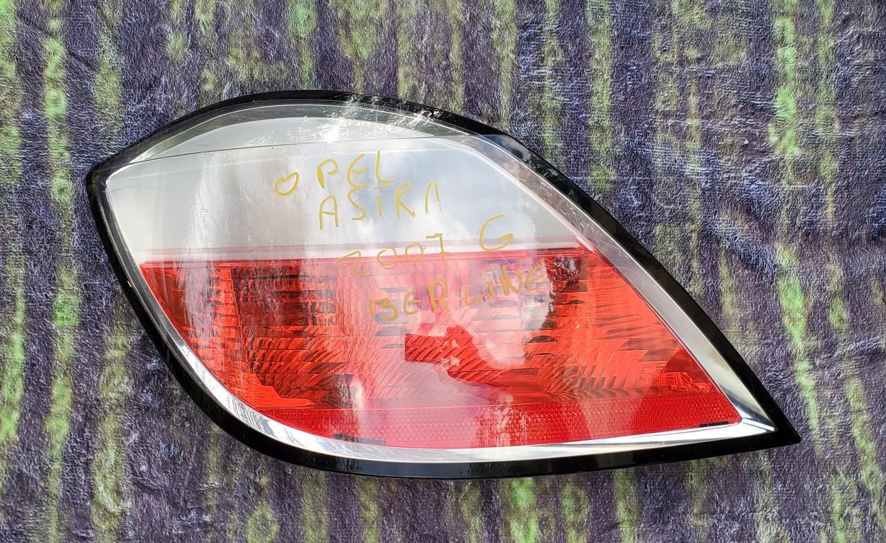 Feu arrière gauche OPEL ASTRA H excellent état LesAnciennes.com