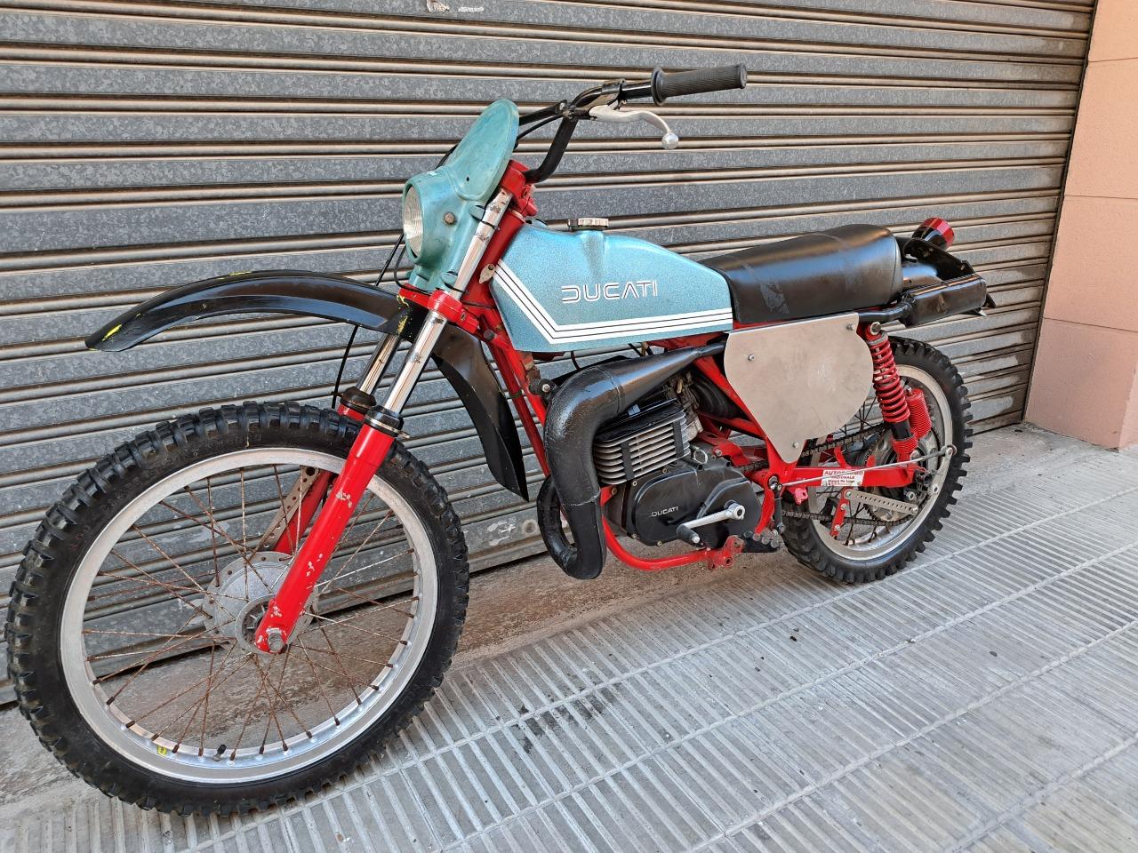 DUCATI 125 Regolarita - 1976 LesAnciennes.com