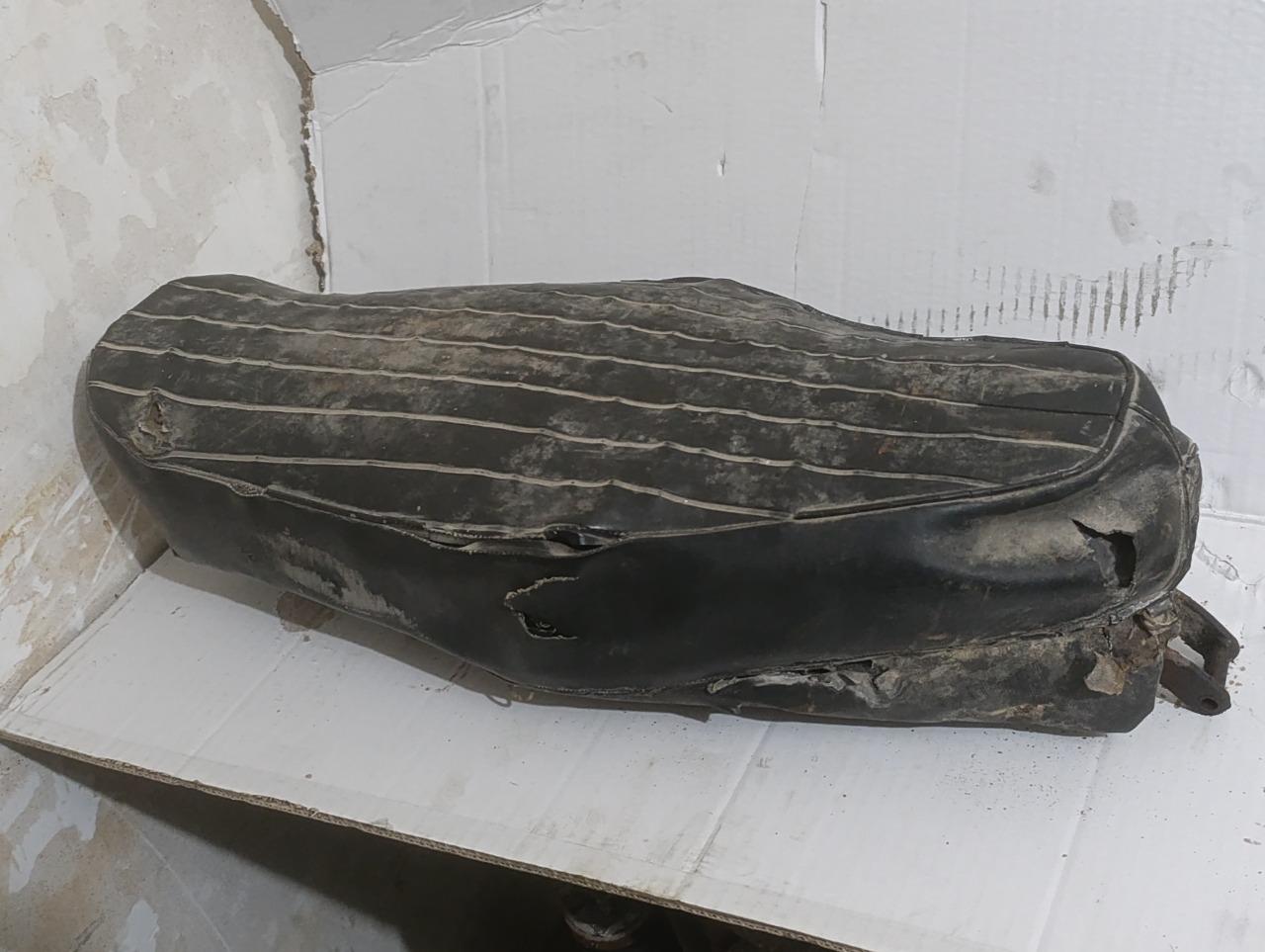 Siège Ducati Sport Elite. 125 160 Sport LesAnciennes.com