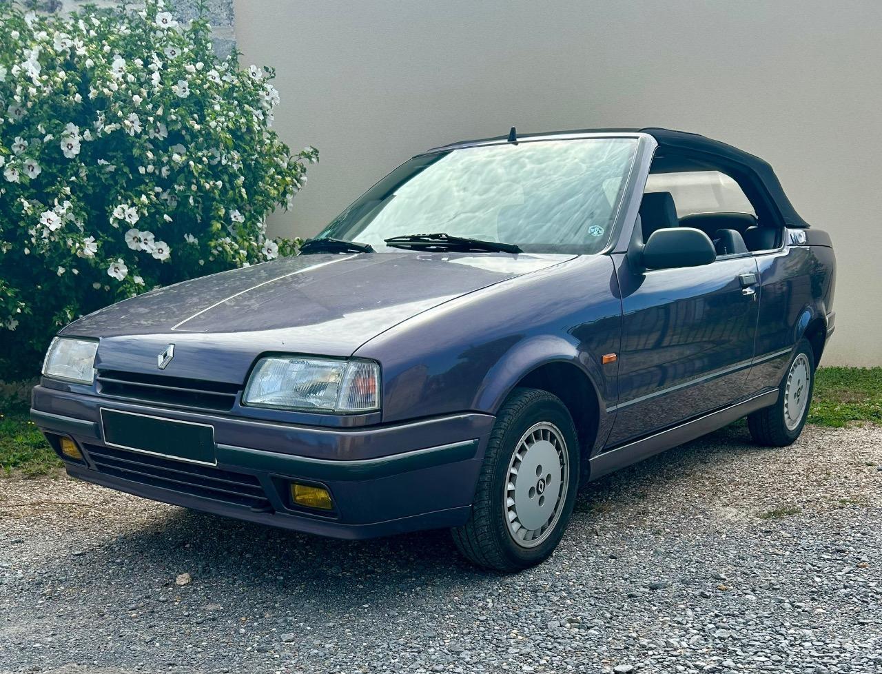 RENAULT 19 (R19) Karman - 1992 LesAnciennes.com