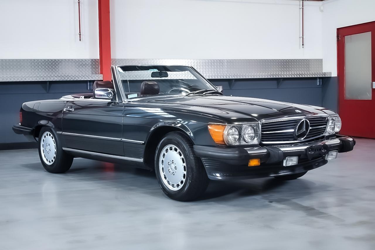 NO RESERVE - 1987 Mercedes-Benz 560SL Convertible  LesAnciennes.com