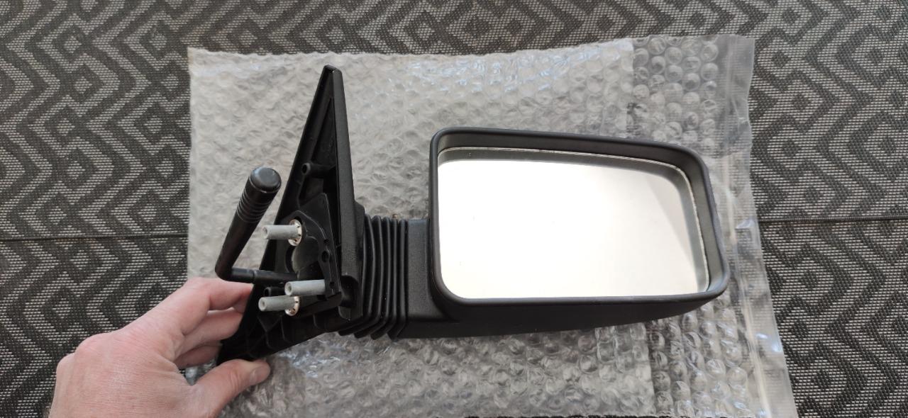 Rétroviseur droit PEUGEOT 505 série 2 LesAnciennes.com