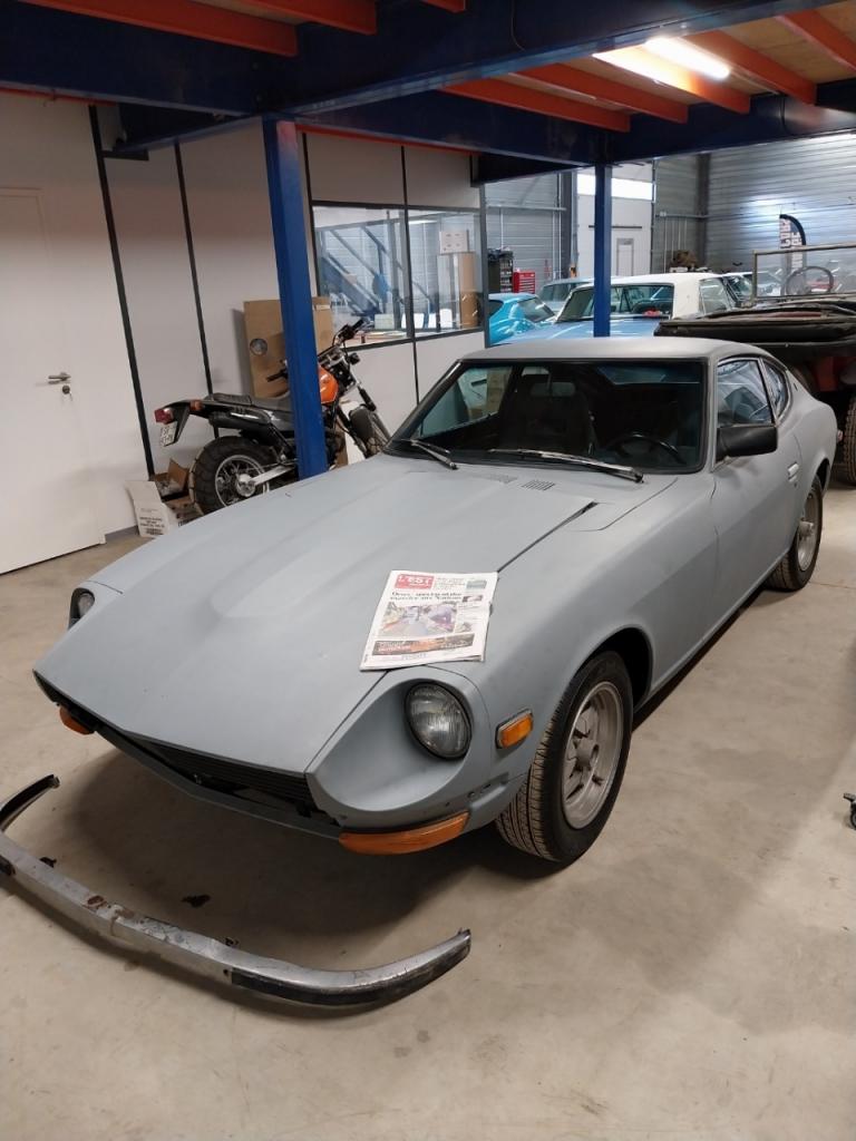 DATSUN 240Z - 1972 LesAnciennes.com