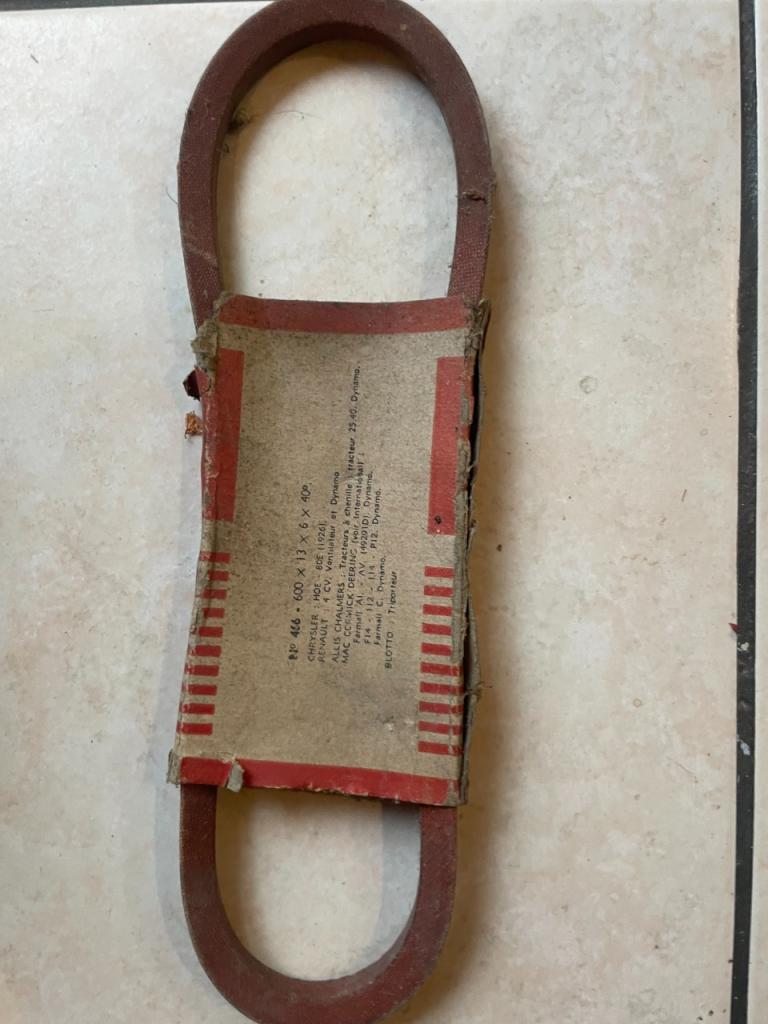 Courroie RENAULT 4CV LesAnciennes.com