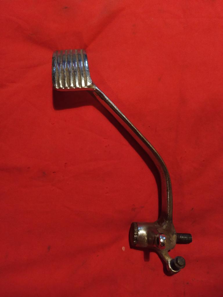 Pédale de frein TERROT 500 RSSE LesAnciennes.com