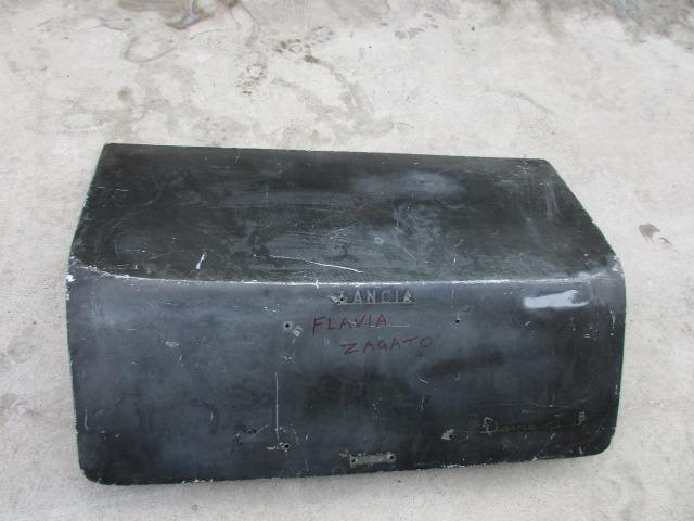 Capot arrière pour Lancia Flavia 1800 coupè Zagato LesAnciennes.com