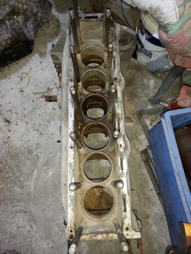 Bas moteur ALFA ROMEO 2600 Sprint, Spider LesAnciennes.com