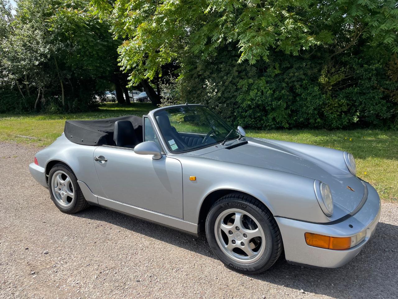 PORSCHE 911 964 carrera 2 cab - 1992 LesAnciennes.com