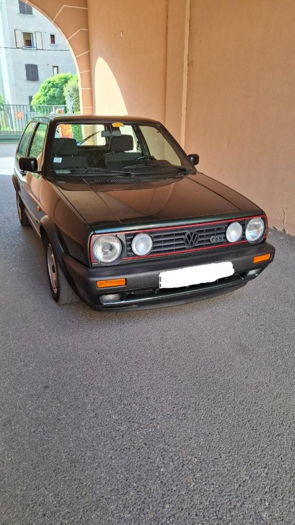 VOLKSWAGEN Golf GTI 1,8 série 2 - 1990 LesAnciennes.com