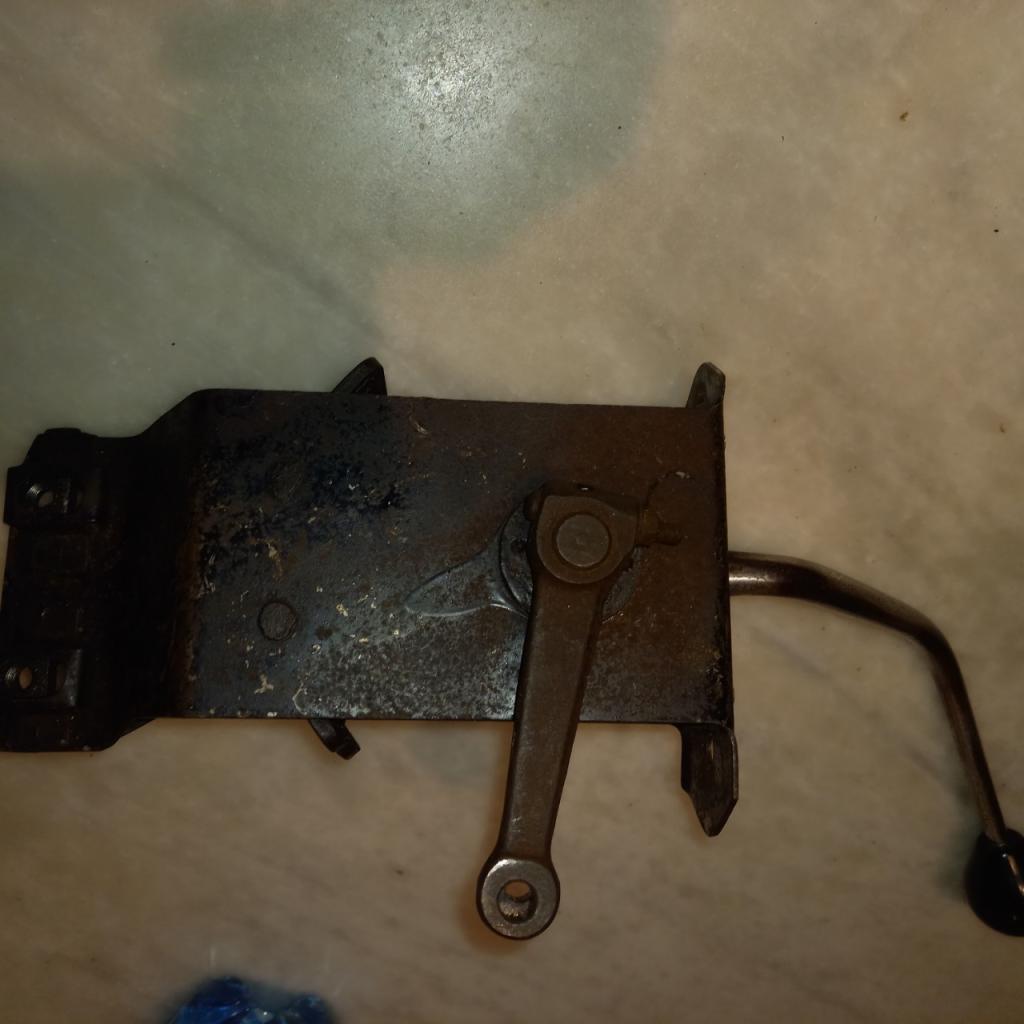 TRACTION CITROEN 15 / 6 - SELECTEUR DE VITESSE LesAnciennes.com