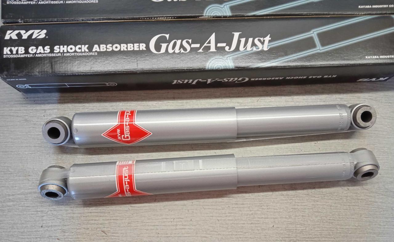 553227 AMORTISSEURS ARRIERE MITSUBISHI L200 LesAnciennes.com