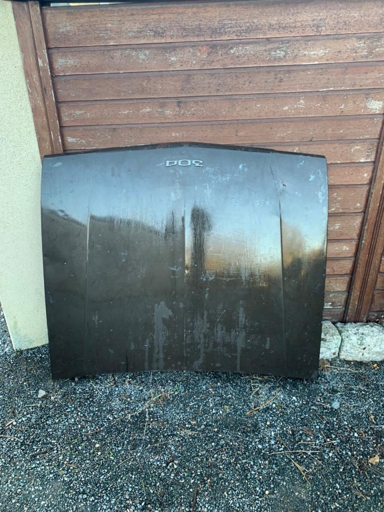 Capot PEUGEOT 304 LesAnciennes.com