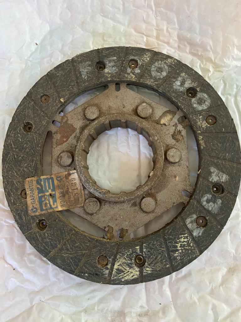 PEUGEOT 204 disque embrayage Début de série LesAnciennes.com