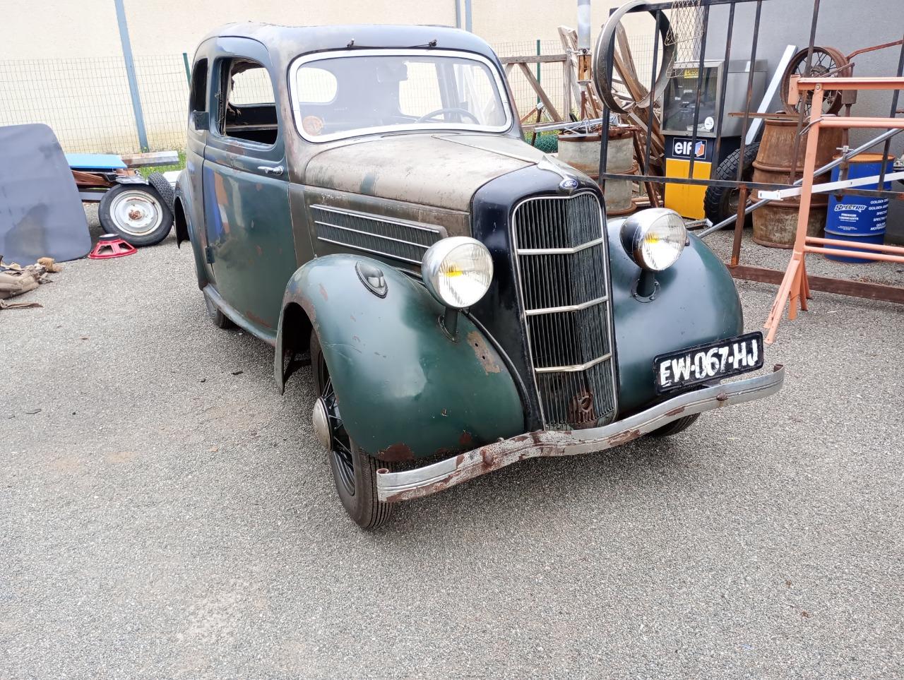 FORD berline 2 portes - 1935 LesAnciennes.com