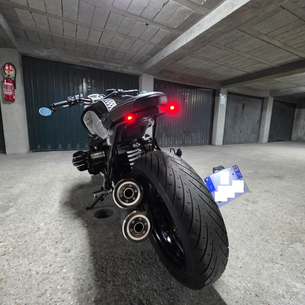 BMW R12 ninet LesAnciennes.com