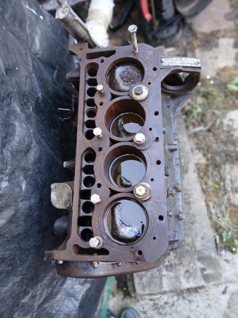 BLOC EMBIELLE CITROEN DS 21 injection LesAnciennes.com