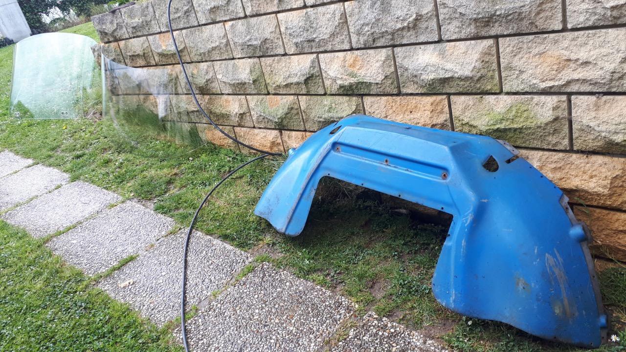 Lot de pièces MATRA 530 LX LesAnciennes.com