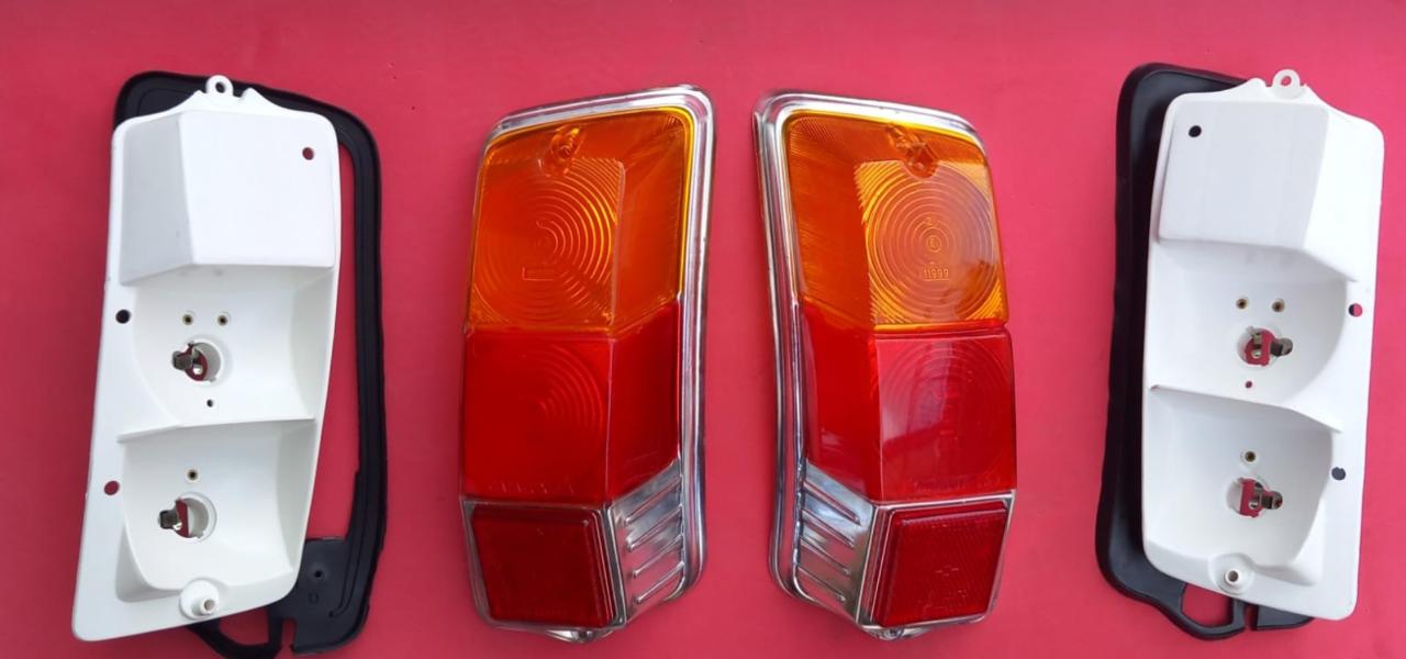 FIAT 500 gamine vignale feux arrière comple LesAnciennes.com