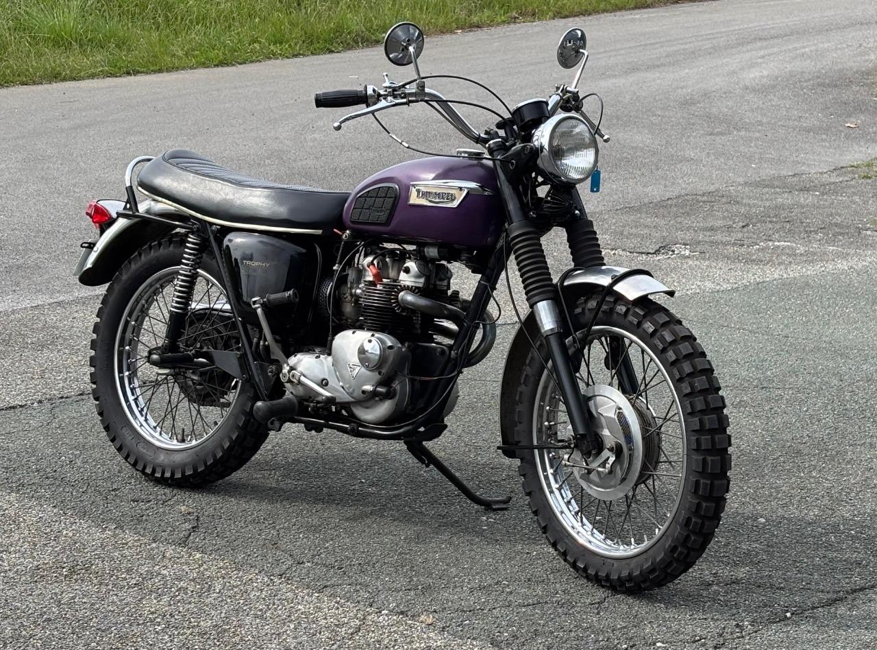TRIUMPH TR5 Trophy - 1970 LesAnciennes.com