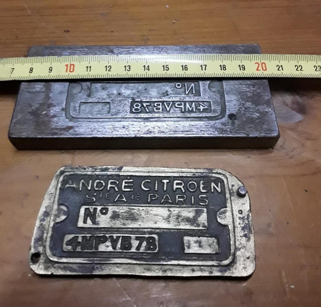 CITROEN Traction 11 BL - matrice plaque moteur LesAnciennes.com