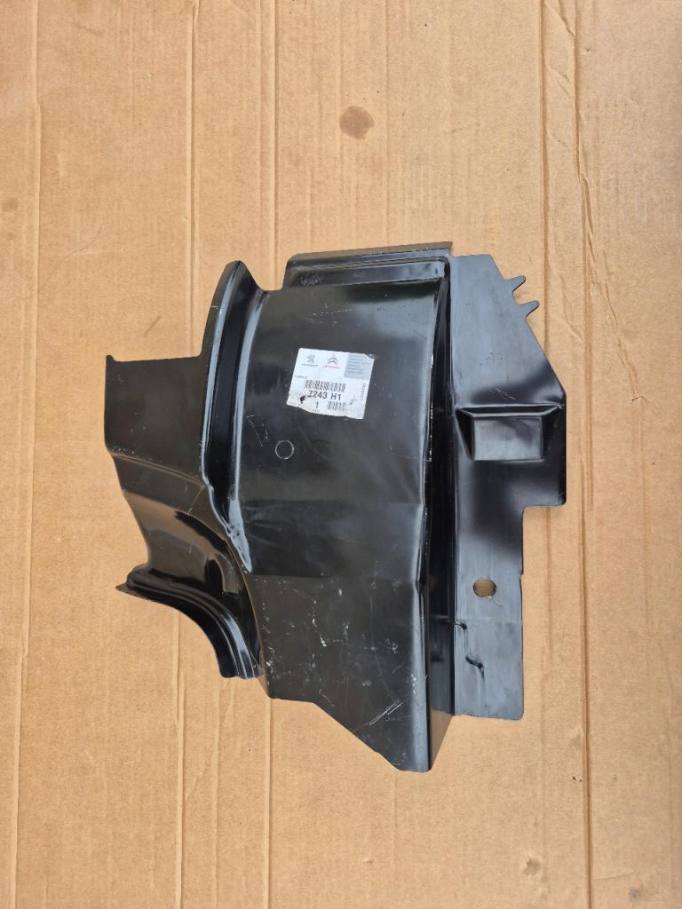 Tôle Fermeture Aile ARD PEUGEOT 206 LesAnciennes.com