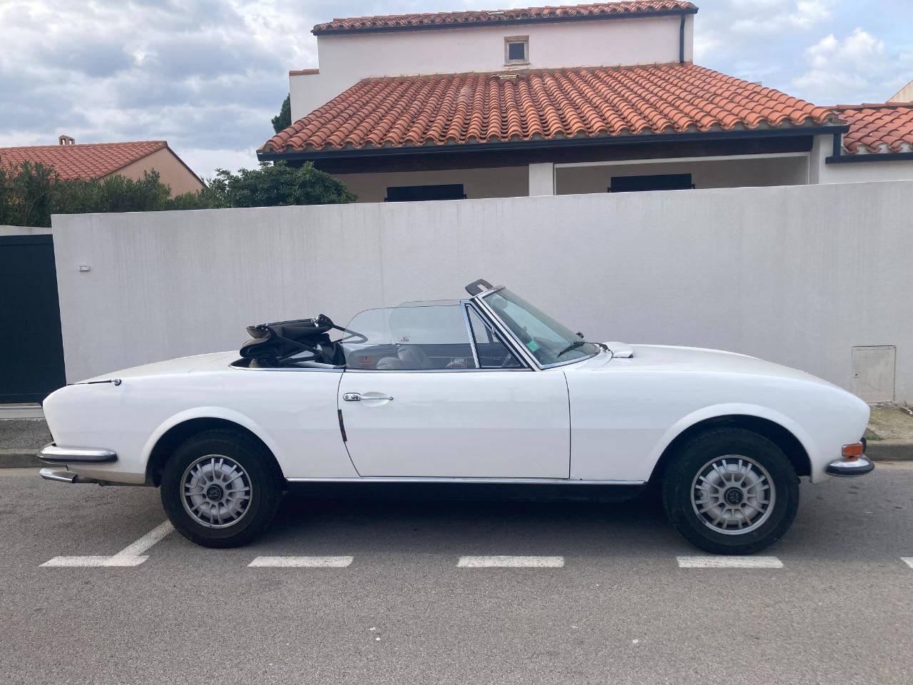 PEUGEOT 504 Cabriolet - 1974 LesAnciennes.com