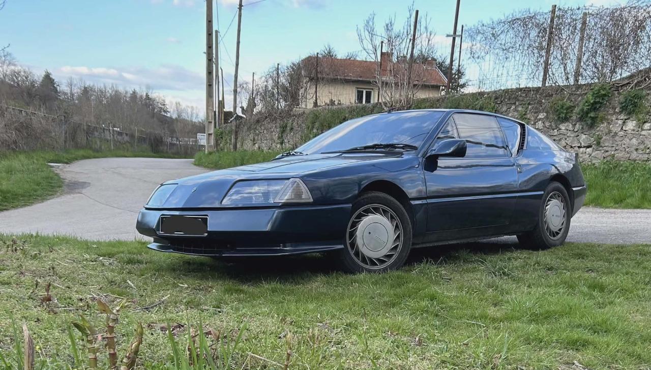ALPINE RENAULT GTA v6 turbo - 1988 LesAnciennes.com