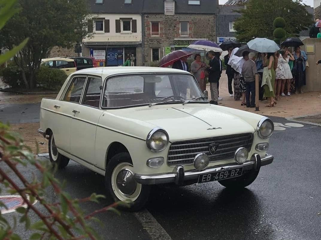 PEUGEOT 404 SL COUPLEUR JAEGER - 1964 LesAnciennes.com
