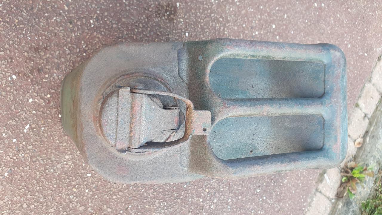 Jerrican JEEP Willys LesAnciennes.com